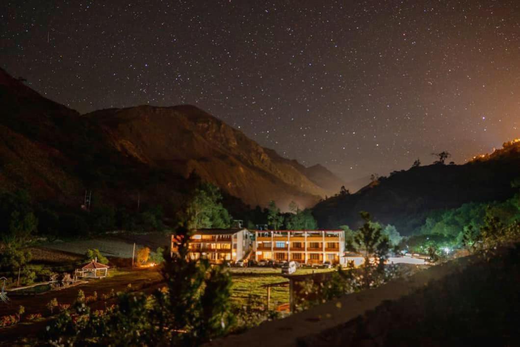 Tambo Lodge Canta Eksteriør billede